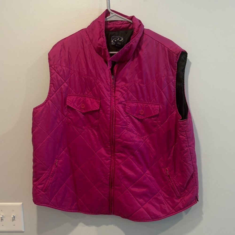 Roper Women's Bright Pink Quilted Vest